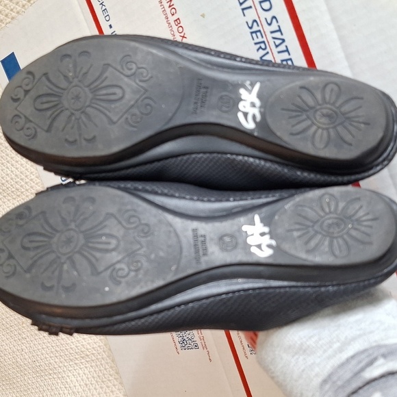 BLACK FLATS SIZE 7 - Picture 6 of 7